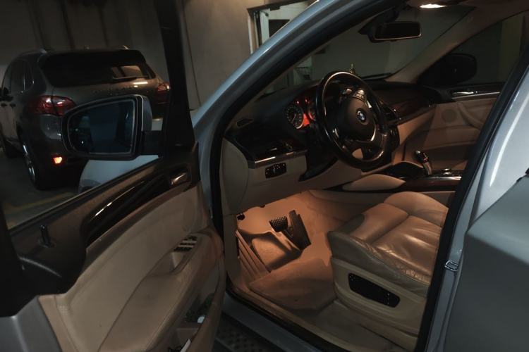 Used BMW X6 2008 xDrive35i Driver Seat