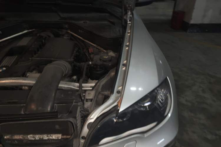 Used BMW X6 2008 xDrive35i Engine Bay Left