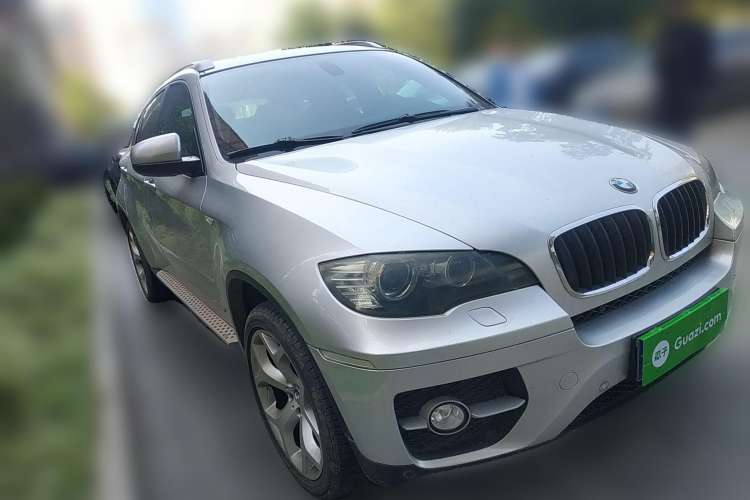 Used BMW X6 2008 xDrive35i Front Right 45 Deg