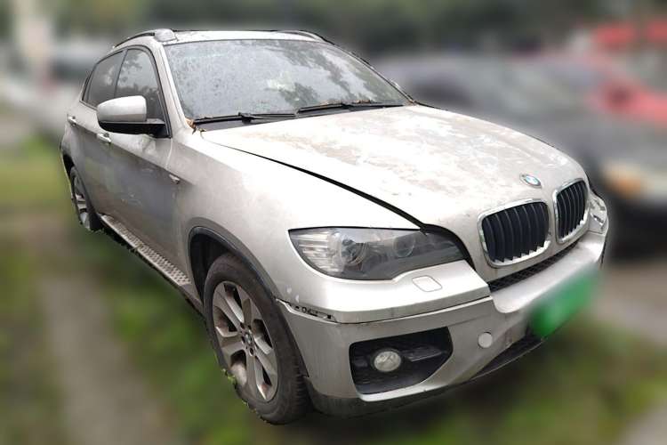 Used BMW X6 2008 xDrive35i Front Right 45 Deg