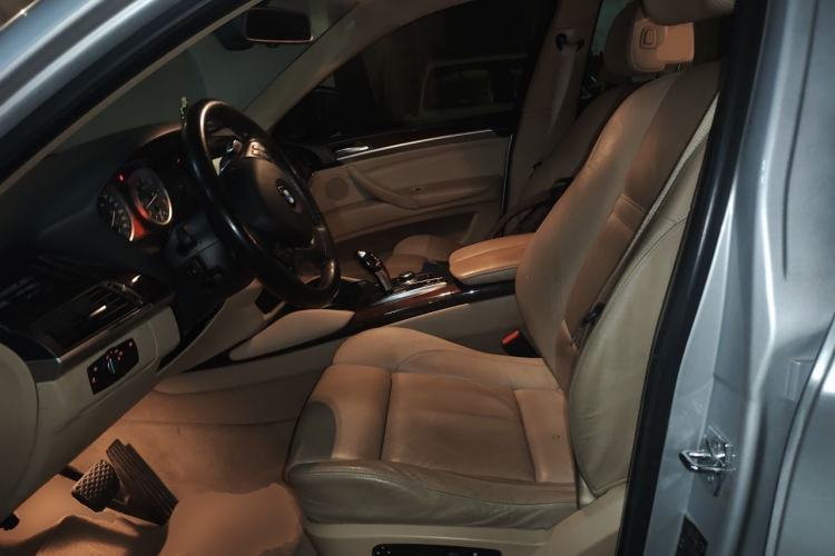 Used BMW X6 2008 xDrive35i Left Front Seat