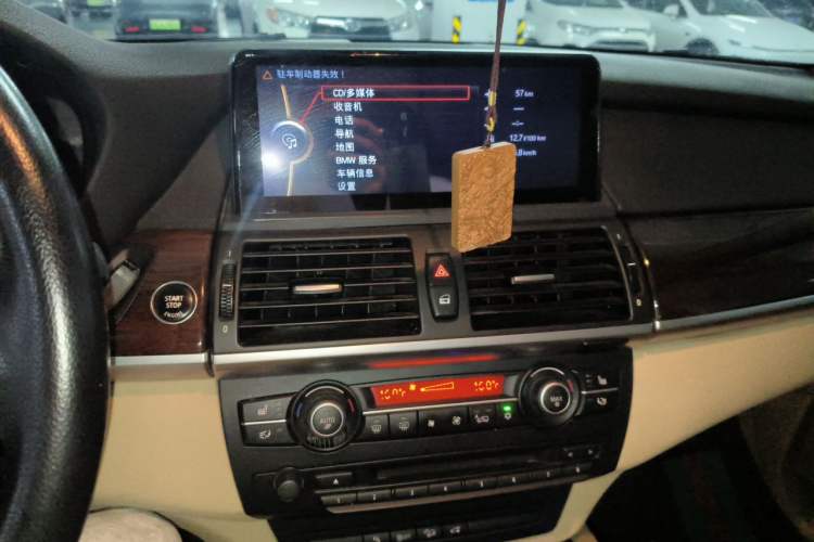 Used BMW X6 2009 xDrive35i Audio And AC Panel