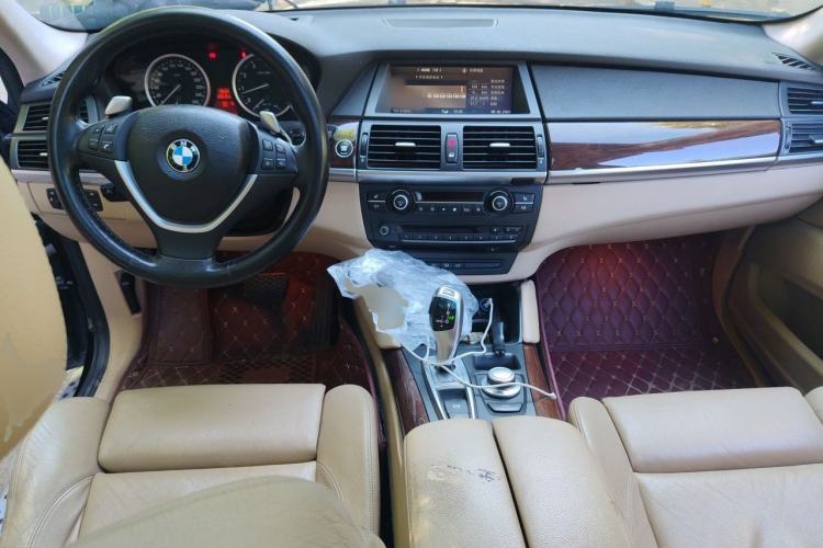 Used BMW X6 2009 xDrive35i Center Console