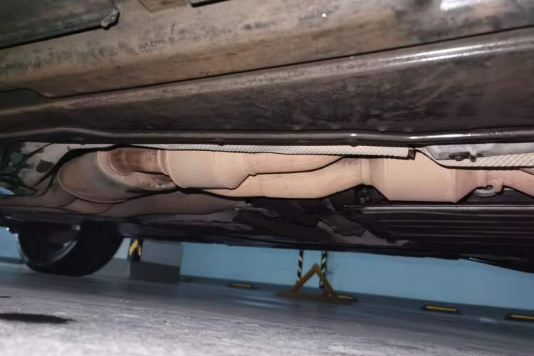 Used BMW X6 2009 xDrive35i Chassis Front Right