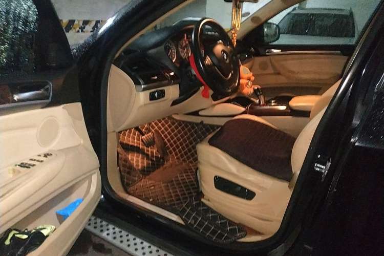 Used BMW X6 2009 xDrive35i Driver Seat