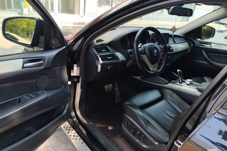 Used BMW X6  Driver Seat