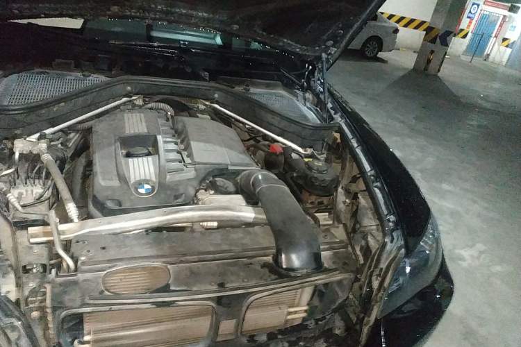 Used BMW X6 2009 xDrive35i Engine Bay Left