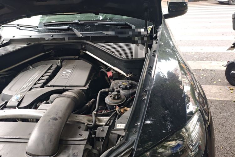Used BMW X6 2009 xDrive35i Engine Bay Left