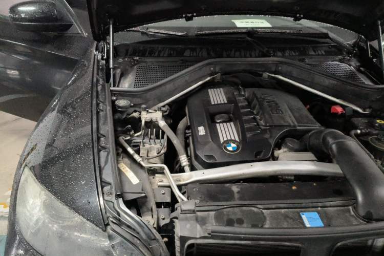 Used BMW X6 2009 xDrive35i Engine Bay Right