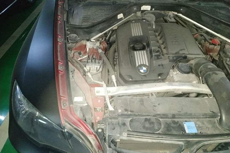 Used BMW X6 2009 xDrive35i Engine Bay Right