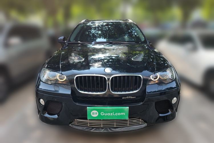 Used BMW X6  Front