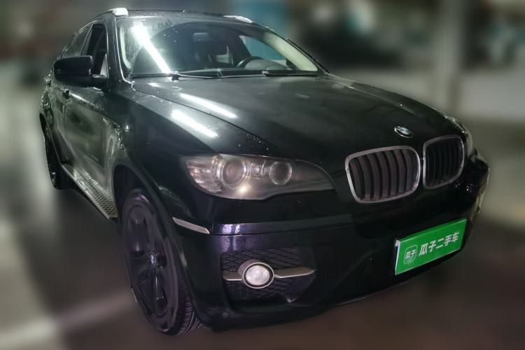 Used BMW X6 2009 xDrive35i Front Right 45 Deg