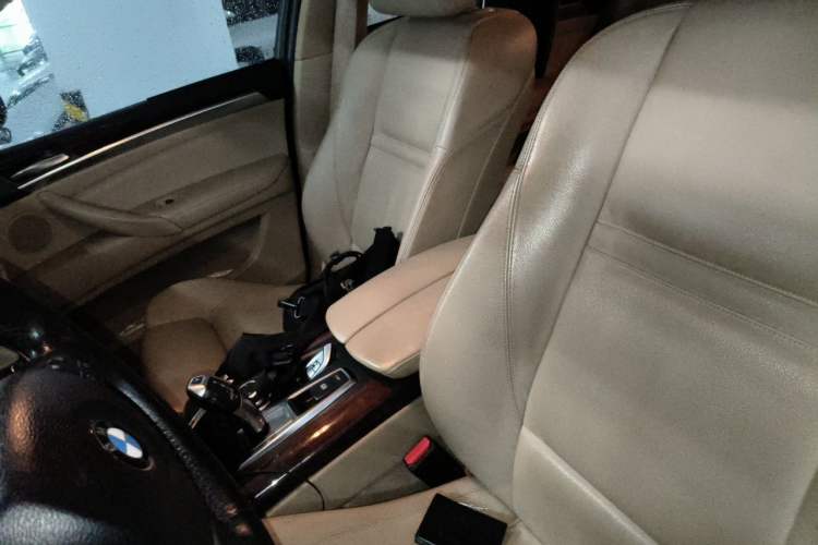 Used BMW X6 2009 xDrive35i Left Front Seat