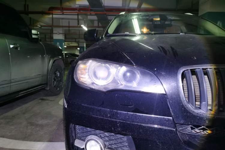 Used BMW X6 2009 xDrive35i Right Front Headlight