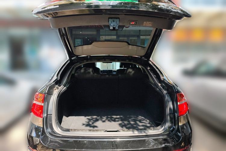 Used BMW X6  Trunk