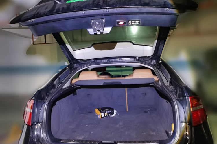 Used BMW X6 2009 xDrive35i Trunk