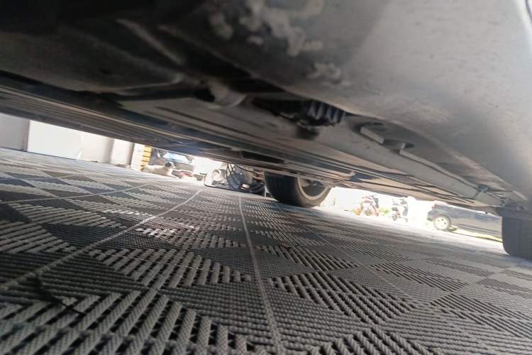 Used BMW X6  Chassis Front Left