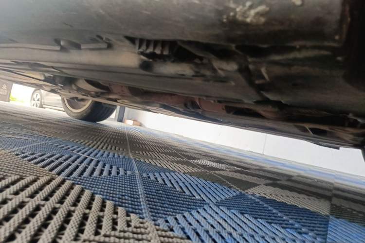 Used BMW X6  Chassis Front Right