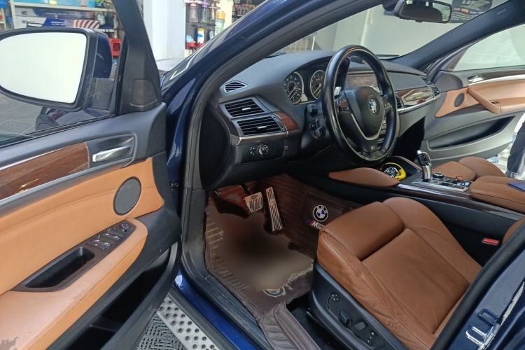Used BMW X6  Driver Seat