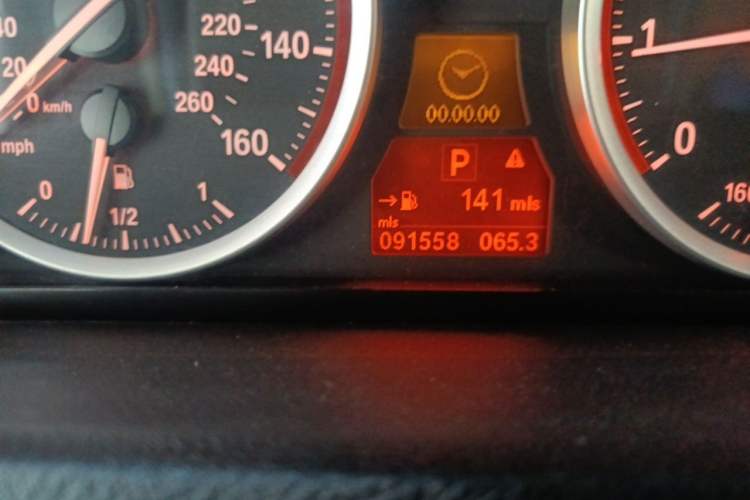 Used BMW X6  Odometer Close Up