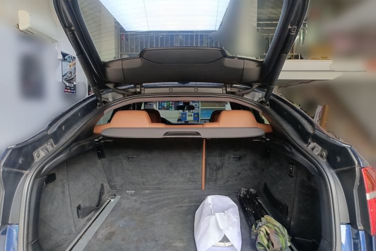 Used BMW X6  Trunk