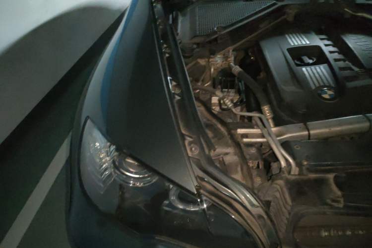 Used BMW X6 2009 xDrive35i Engine Bay Right