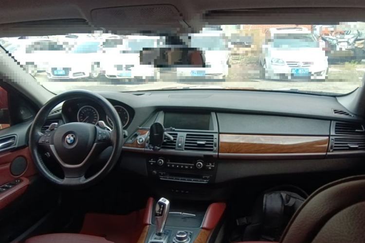 Used BMW X6 2009 xDrive50i Center Console