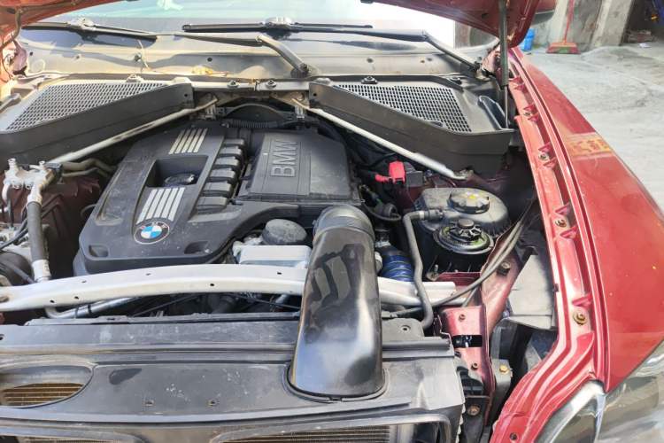Used BMW X6 2009 xDrive35i Engine Bay Left