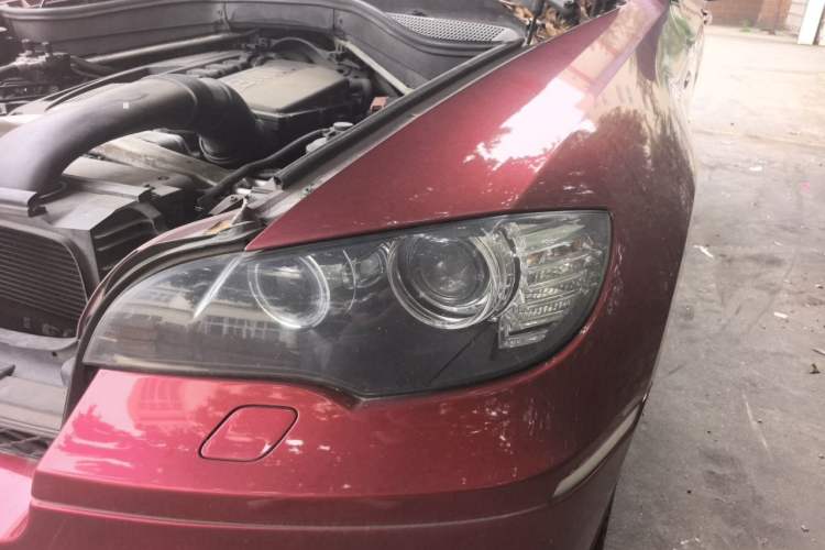 Used BMW X6 2009 xDrive35i Engine Bay Left