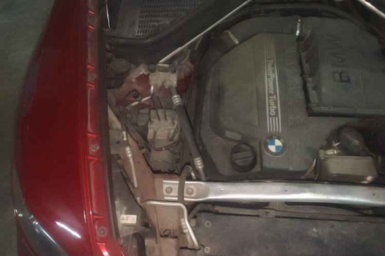 Used BMW X6 2009 xDrive35i Engine Bay Right