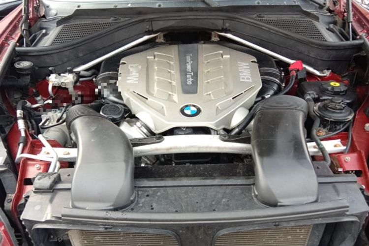 Used BMW X6 2009 xDrive50i Engine Bay