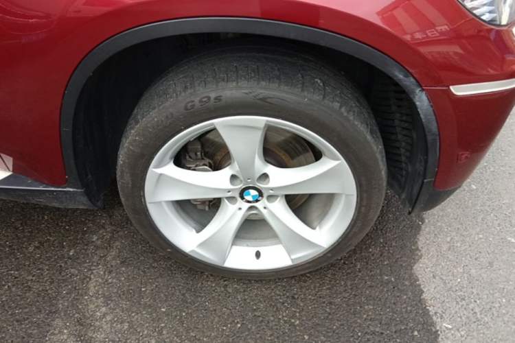 Used BMW X6 2009 xDrive50i Right Front Wheel Hub