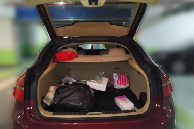Used BMW X6 2009 xDrive35i Trunk