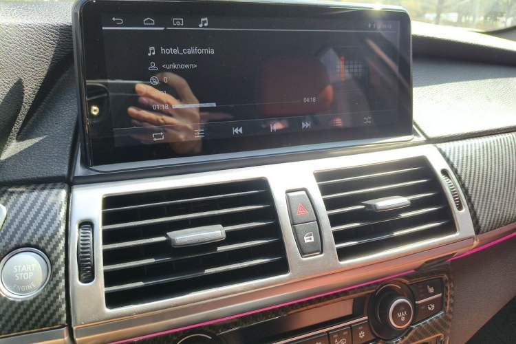 Used BMW X6 2009 xDrive35i Audio And AC Panel