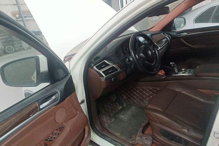 Used BMW X6 2009 xDrive35i Driver Seat