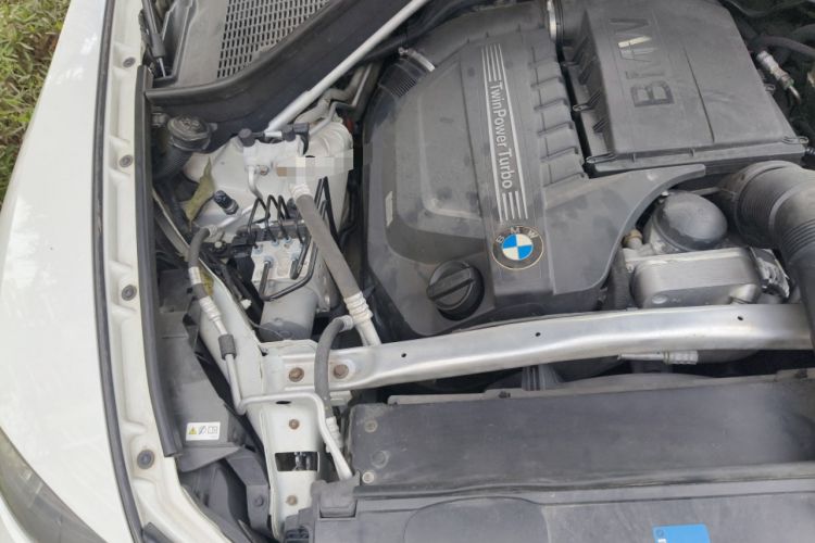 Used BMW X6 2009 xDrive35i Engine Bay Right