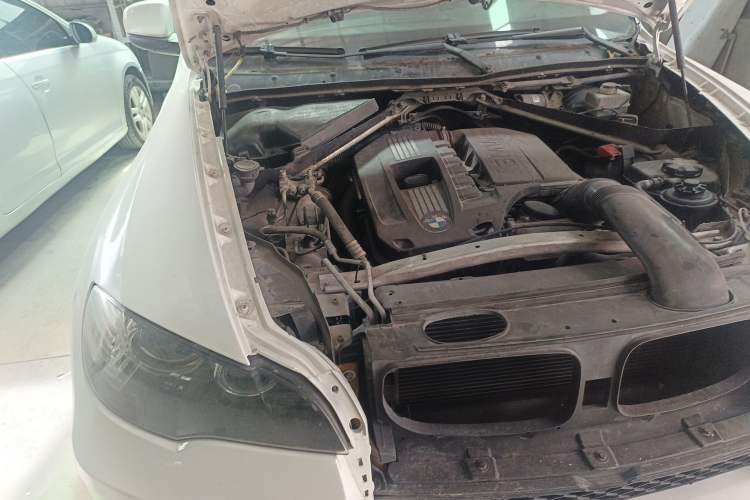 Used BMW X6 2009 xDrive35i Engine Bay Right