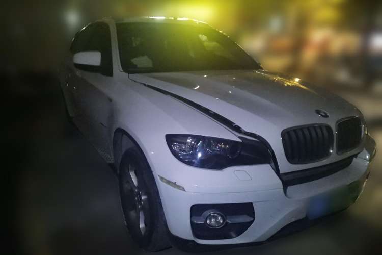 Used BMW X6 2009 xDrive35i Front Right 45 Deg