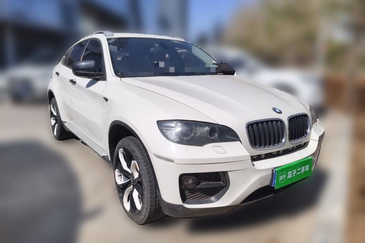 Used BMW X6 2009 xDrive35i Front Right 45 Deg
