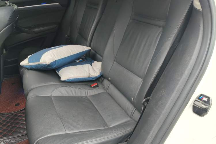 Used BMW X6 2009 xDrive35i Left Rear Seat