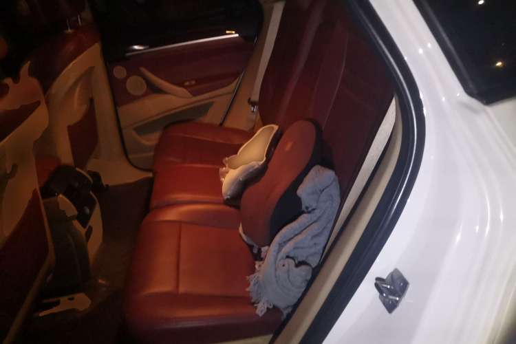 Used BMW X6 2009 xDrive35i Left Rear Seat