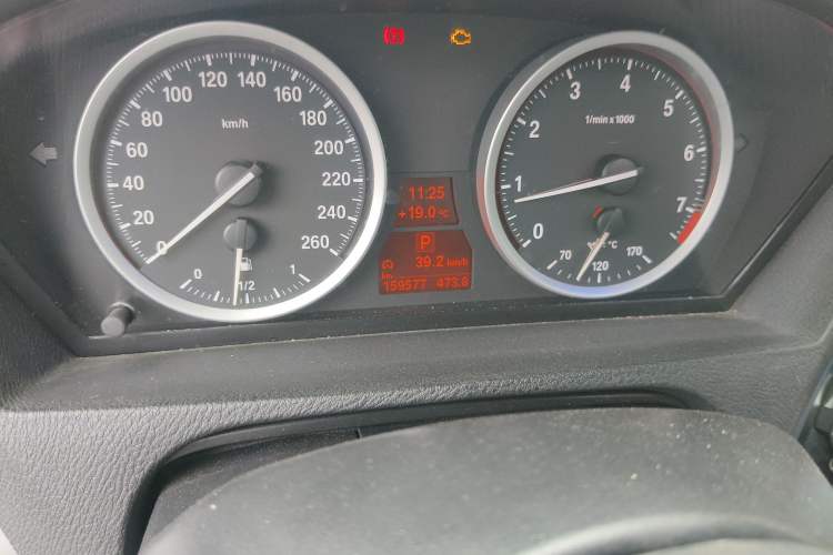 Used BMW X6 2009 xDrive35i Odometer Close Up
