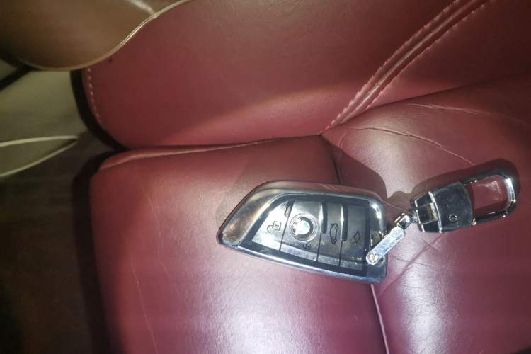 Used BMW X6 2009 xDrive35i Vehicle Key