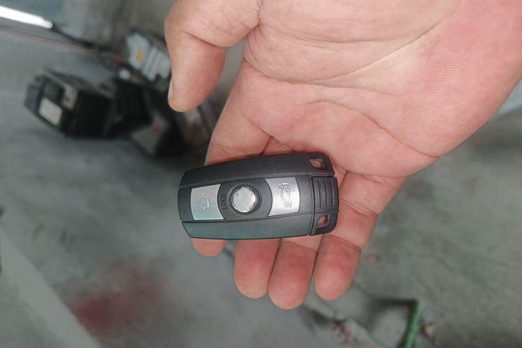 Used BMW X6 2009 xDrive35i Vehicle Key