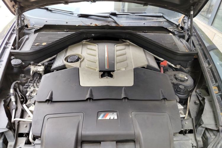 Used BMW X6 2010 X6 M Engine Bay
