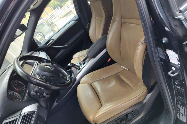 Used BMW X6 2010 X6 M Left Front Seat