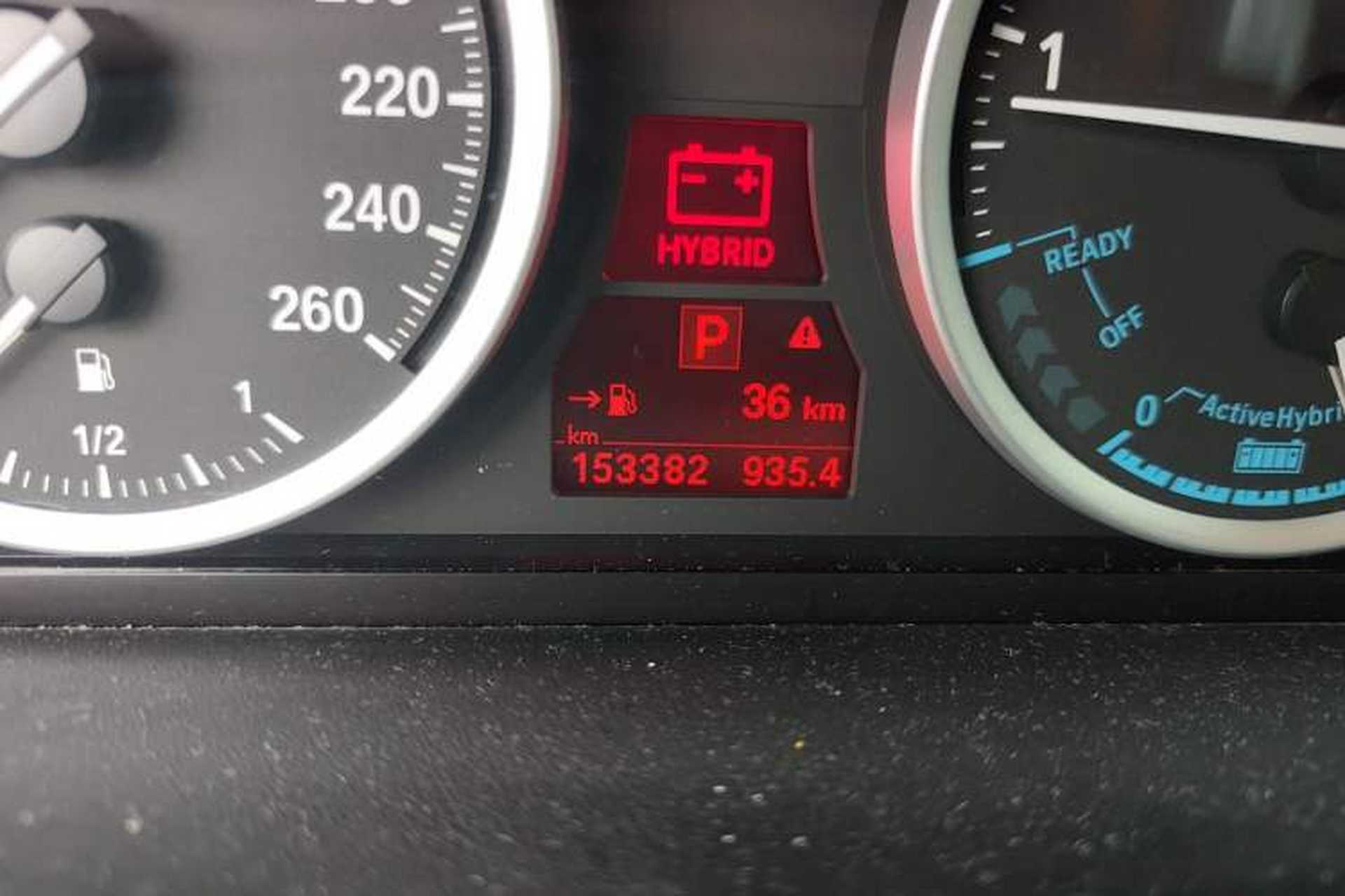 Used BMW X6 2010 4.4T hybrid version Odometer Close Up