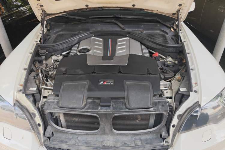 Used BMW X6 2010 X6 M Engine Bay