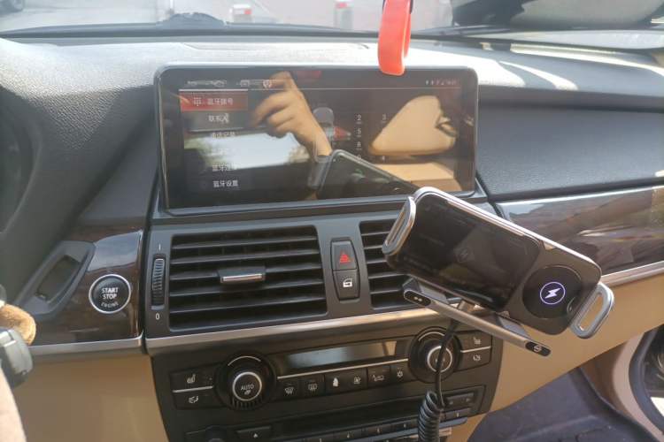 Used BMW X6 2011 xDrive35i Audio And AC Panel