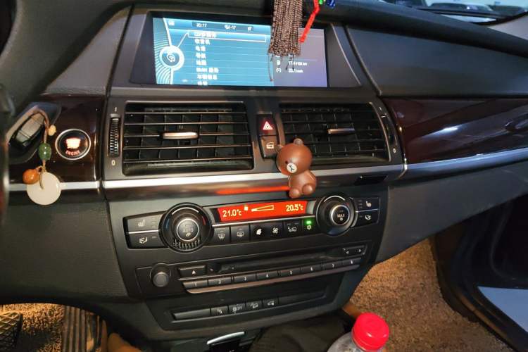 Used BMW X6 2011 xDrive35i Audio And AC Panel